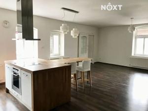 Pronájem bytu 3+kk, Vrchlabí, Sv. Čecha, 100 m2