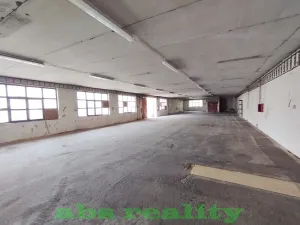 Pronájem skladu, Straky, 850 m2