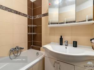Prodej bytu 3+1, Třemošná, Luční, 65 m2