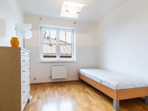 Pronájem bytu 4+1, Praha - Libeň, Společná, 110 m2