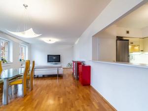 Pronájem bytu 4+1, Praha - Libeň, Společná, 110 m2