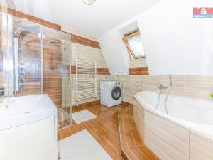 Prodej rodinného domu, Praha - Horní Počernice, Dobrošovská, 295 m2