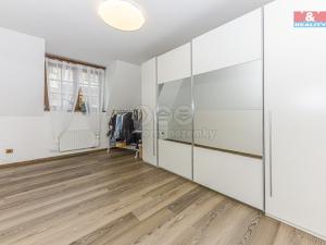 Prodej rodinného domu, Praha - Horní Počernice, Dobrošovská, 295 m2