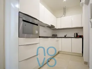 Pronájem bytu 1+1, Praha - Libeň, Kotlaska, 36 m2