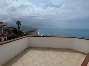 Prodej vily, Scalea, Itálie, 133 m2