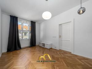 Pronájem bytu 2+kk, Praha - Dejvice, Buzulucká, 51 m2