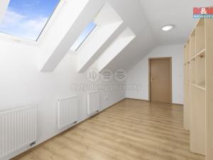 Prodej rodinného domu, Mikulovice, Dlouhá, 220 m2