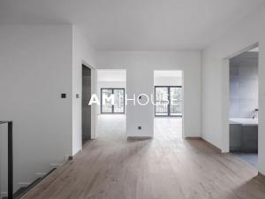 Prodej bytu 5+kk, Velké Popovice, 194 m2