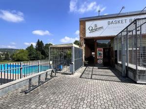 Pronájem restaurace, Zlín, Dukelská, 848 m2