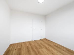 Prodej bytu 3+kk, Praha - Kobylisy, Frýdlantská, 70 m2