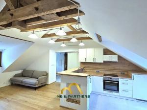 Pronájem bytu 2+kk, Praha - Smíchov, Na Konvářce, 55 m2