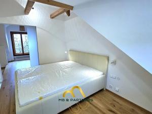 Pronájem bytu 2+kk, Praha - Smíchov, Na Konvářce, 55 m2