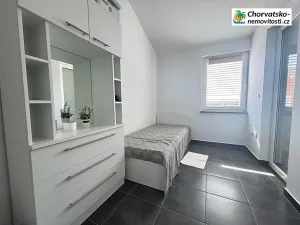 Prodej bytu 3+kk, Novalja, Chorvatsko, 63 m2