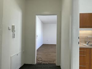 Pronájem bytu 2+kk, Hranice - Hranice I-Město, Pernštejnské náměstí, 44 m2