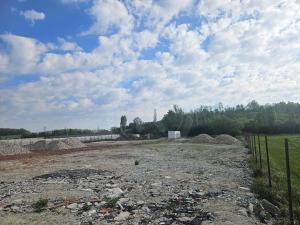Prodej komerčního pozemku, Úsilné, 1520 m2