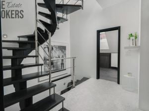 Pronájem bytu, Praha - Smíchov, Holečkova, 170 m2