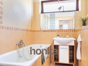 Prodej bytu 2+kk, Beroun, Nad Paloučkem, 56 m2
