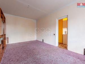 Prodej bytu 1+1, Rotava, Sídliště, 38 m2