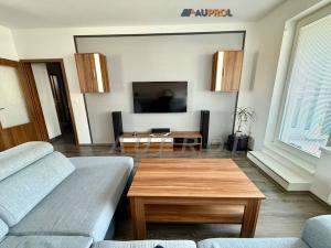 Prodej bytu 2+kk, Praha - Horní Měcholupy, Hornoměcholupská, 64 m2