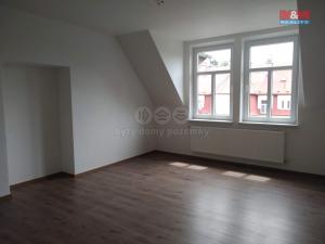 Prodej bytu 2+1, Krnov - Pod Bezručovým vrchem, Revoluční, 88 m2
