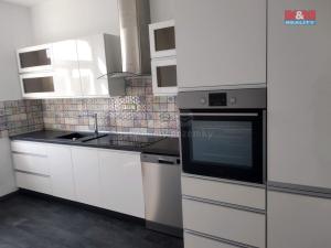 Prodej bytu 2+1, Krnov - Pod Bezručovým vrchem, Revoluční, 88 m2