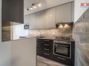 Prodej bytu 3+1, Praha - Stodůlky, Bellušova, 80 m2