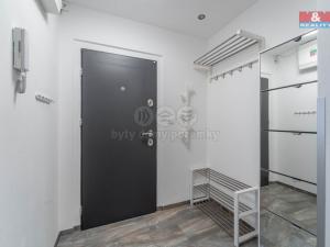 Prodej bytu 3+1, Praha - Stodůlky, Bellušova, 80 m2