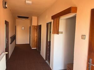 Prodej rodinného domu, Kamenné Žehrovice, 180 m2