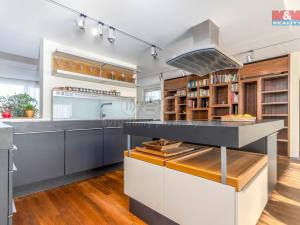 Prodej bytu 3+kk, Praha, Spinozova, 160 m2