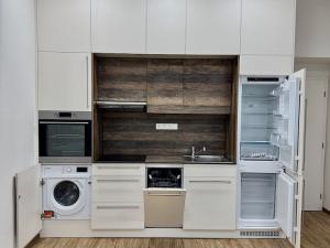Pronájem bytu 2+kk, Praha - Smíchov, Ke Koulce, 51 m2