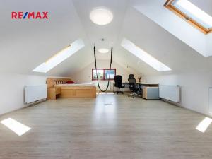 Prodej rodinného domu, Hostivice, Liliová, 392 m2