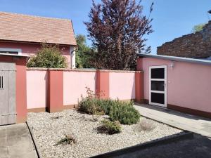 Pronájem rodinného domu, Charváty, 78 m2
