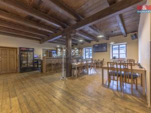Pronájem restaurace, Statenice, U Velazu, 180 m2