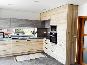 Pronájem bytu 3+kk, Mikulovice, Valčíkova, 85 m2