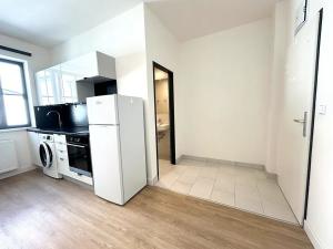 Pronájem bytu 1+kk, Praha - Hloubětín, Poděbradská, 28 m2