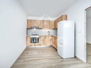 Pronájem bytu 3+1, Praha - Braník, Novodvorská, 77 m2