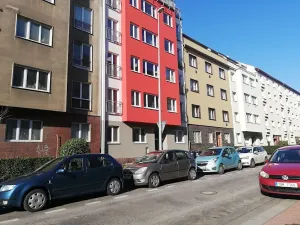 Pronájem bytu 1+kk, Praha - Vršovice, Karpatská, 23 m2
