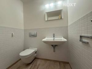 Pronájem bytu 3+kk, Praha - Vysočany, Podnádražní, 102 m2