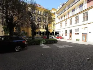 Pronájem kanceláře, Praha - Smíchov, Štefánikova, 129 m2
