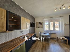 Prodej bytu 2+kk, Znojmo, Stanislavova, 37 m2