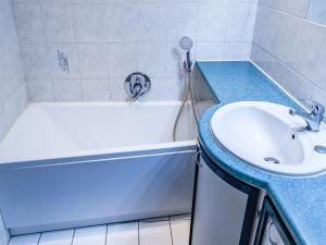 Pronájem bytu 2+kk, Praha - Háje, Rašova, 51 m2