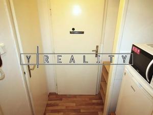 Pronájem bytu 1+kk, Praha - Nové Město, Na zbořenci, 24 m2