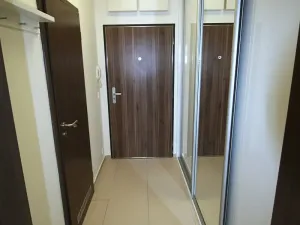 Pronájem bytu 1+kk, Praha - Hloubětín, Saarinenova, 32 m2