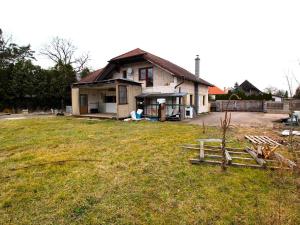Prodej podílu rodinného domu, Písty, 220 m2