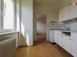 Prodej bytu 2+1, Krnov - Pod Cvilínem, SPC H, 51 m2