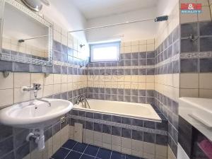 Prodej bytu 2+1, Karlovy Vary, Varšavská, 55 m2