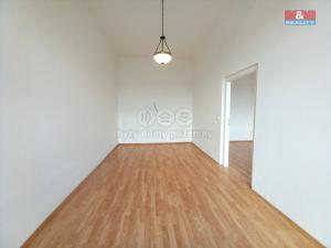 Prodej bytu 2+1, Karlovy Vary, Varšavská, 55 m2