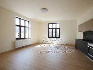 Pronájem bytu 2+kk, České Budějovice, Fráni Šrámka, 53 m2