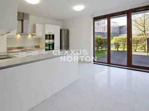 Pronájem bytu 4+1, Praha - Břevnov, Šermířská, 150 m2