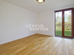 Pronájem bytu 4+1, Praha - Břevnov, Šermířská, 150 m2